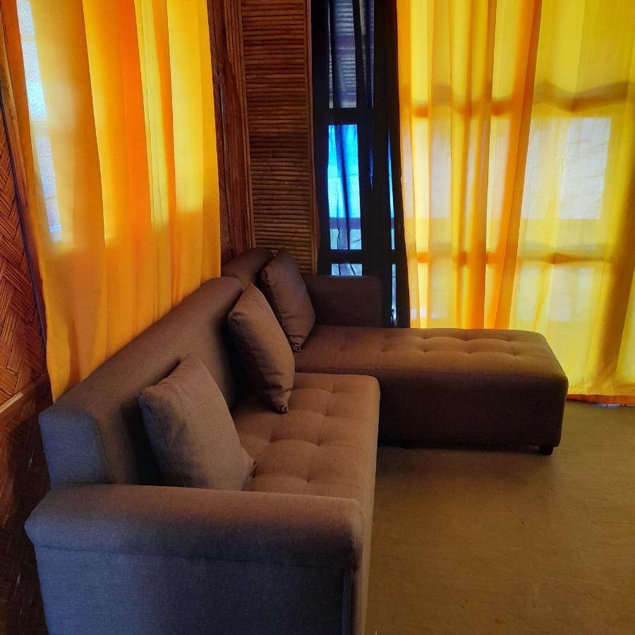 Miley Lodging Restobar New Busuanga Ngoại thất bức ảnh