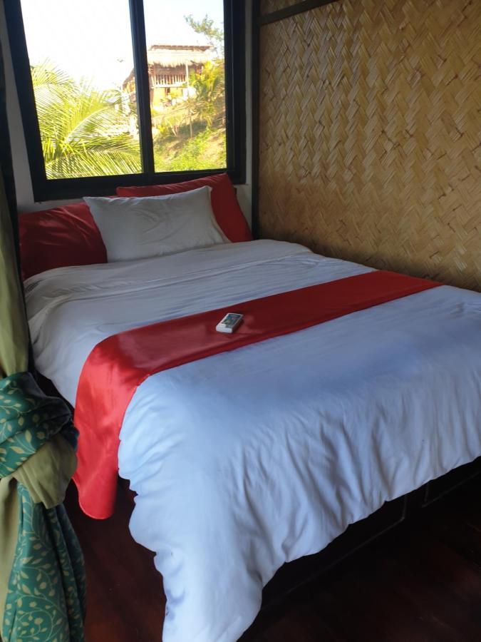 Miley Lodging Restobar New Busuanga Ngoại thất bức ảnh