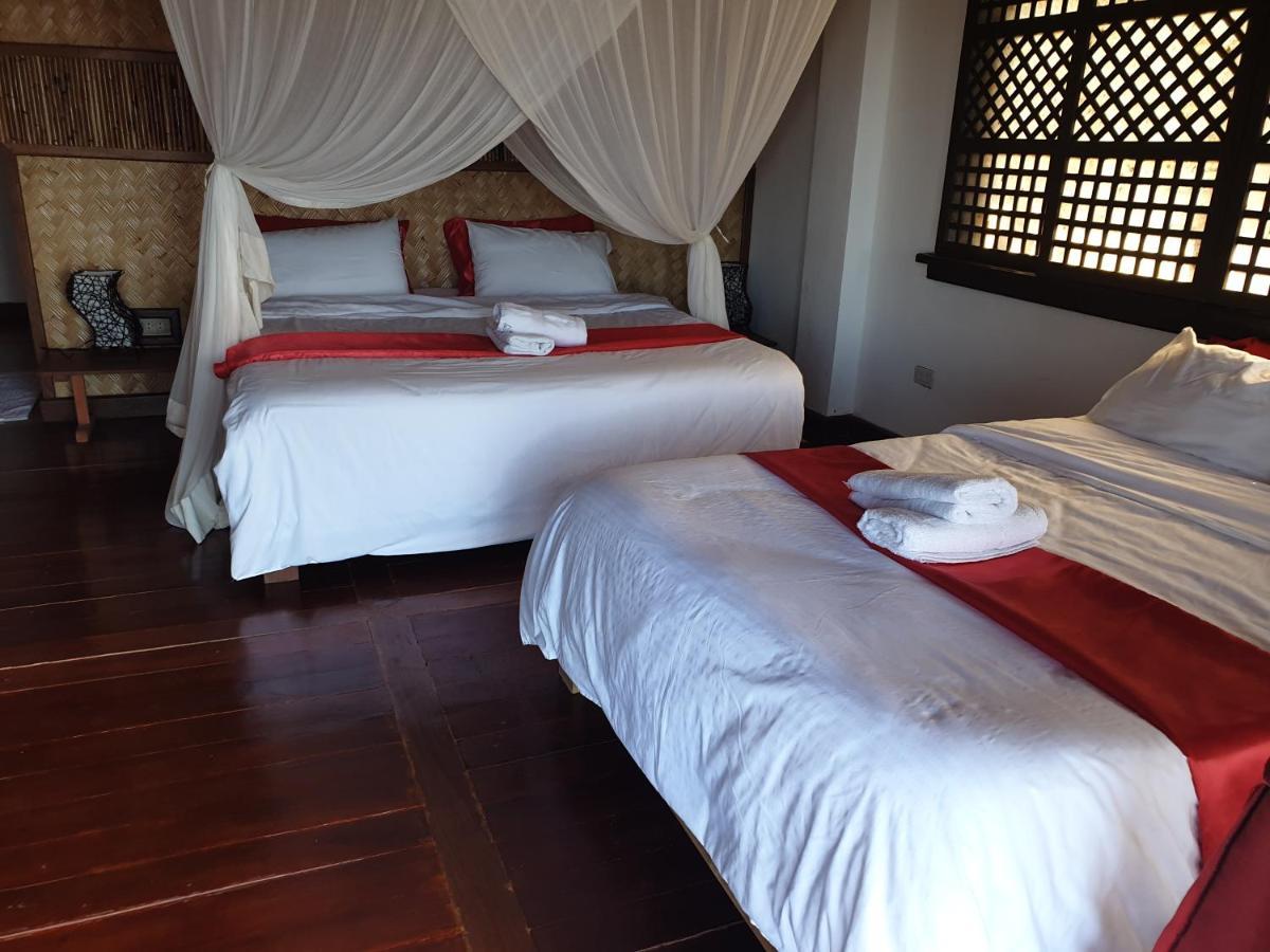 Miley Lodging Restobar New Busuanga Ngoại thất bức ảnh