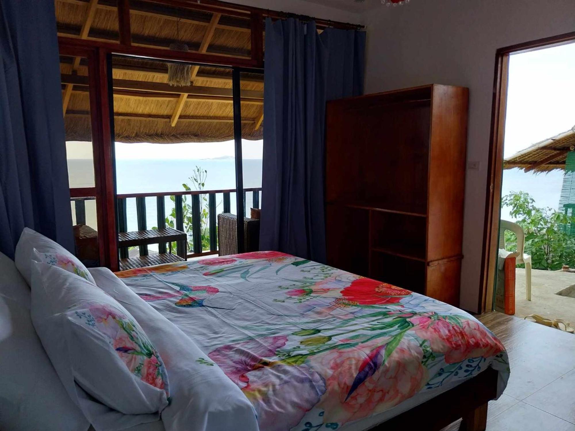 Miley Lodging Restobar New Busuanga Ngoại thất bức ảnh